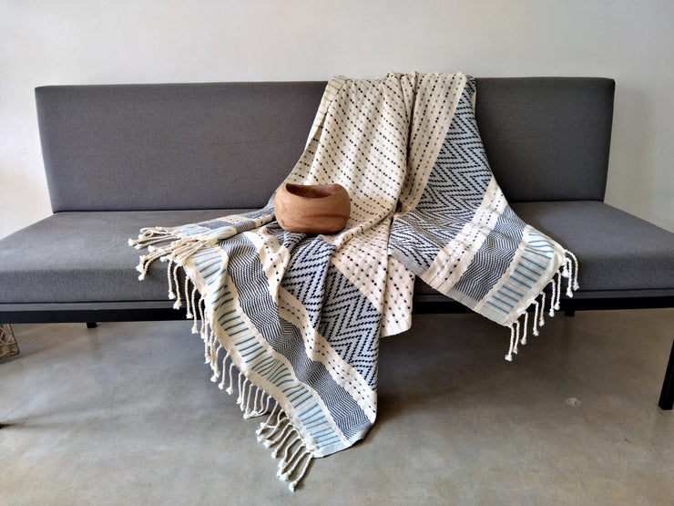 Hadnwoven Hunnasgiri Ink Throw - Navy Ink & Beige