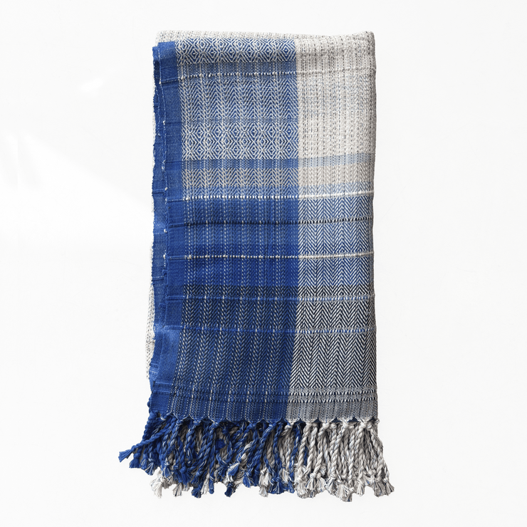 Handwoven Hirikatiya Blue Throw