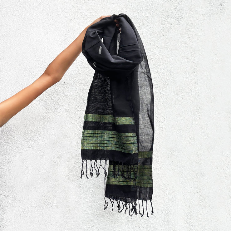 Handwoven Kalu Eliya Shawl