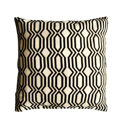 Handwoven Lattice Rata Dumbara Cushion - Black