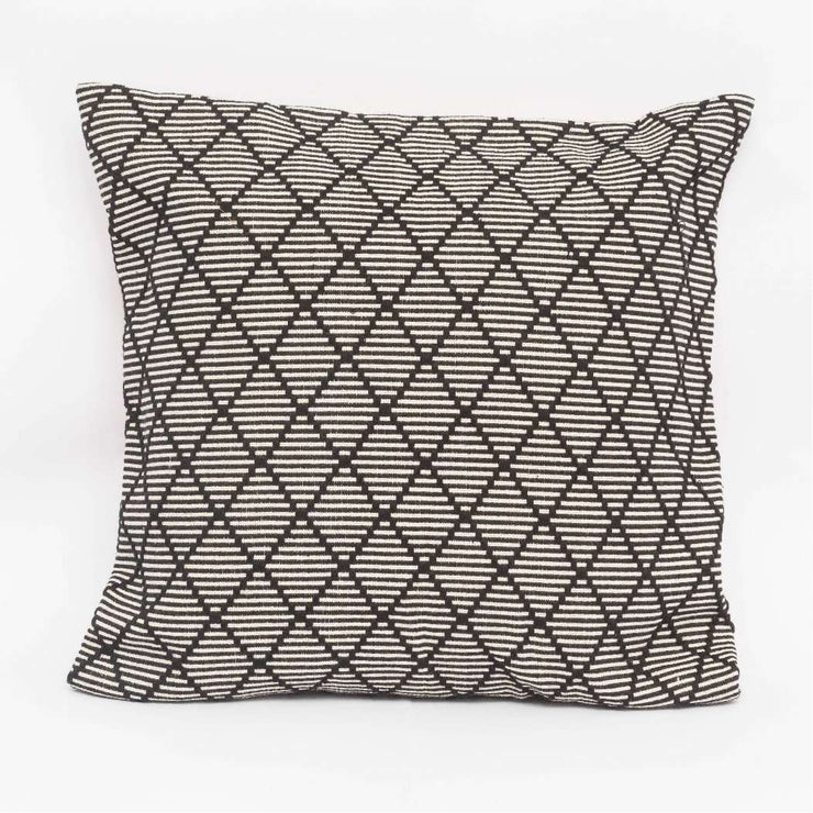 DUMBARA KNUCKLES BLACK 18 X 18 CUSHION COVER